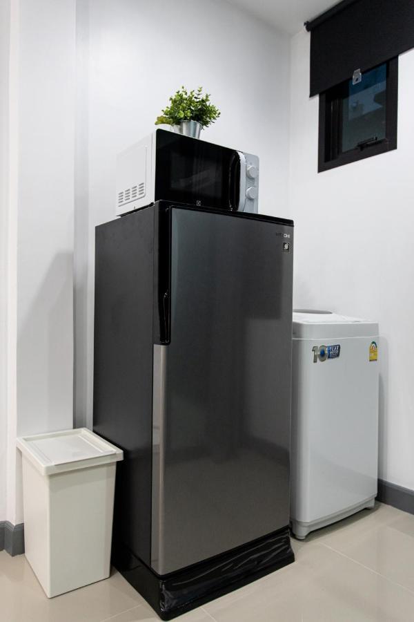 Ferienwohnung P3 Silom Large 2beds full kitchen WIFI 4-6pax Bangkok Exterior foto