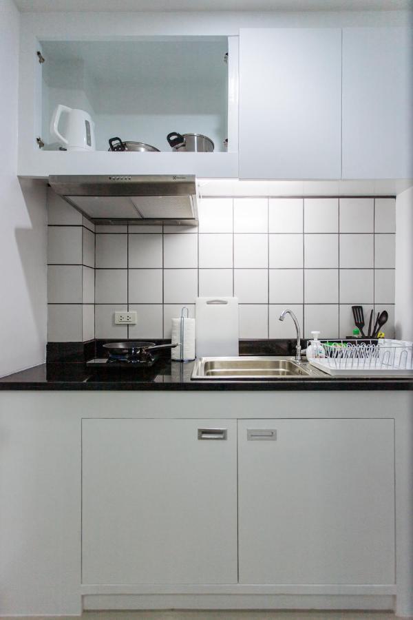 Ferienwohnung P3 Silom Large 2beds full kitchen WIFI 4-6pax Bangkok Exterior foto